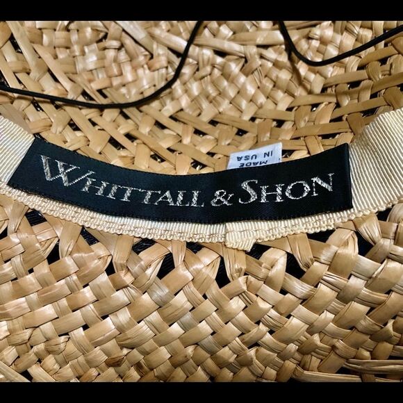 Beautiful hat by Whittall & Shon - Picture 2 of 4